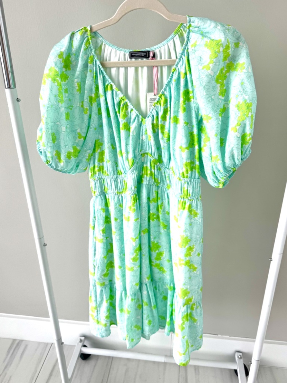 NEW WITH TAGS - Vineyard Vines Dress